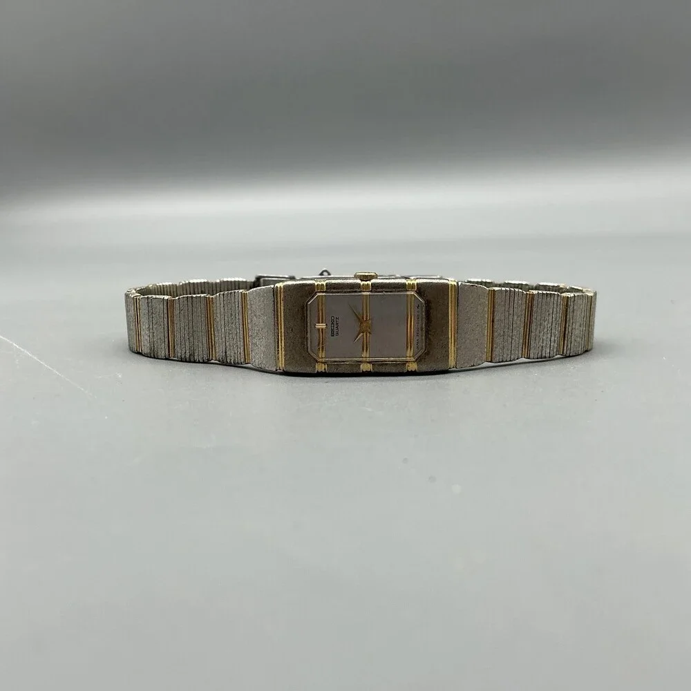 Vintage Seiko Womens Watch 13mm Two Tone Band 2E20-5030 New Battery 6.75